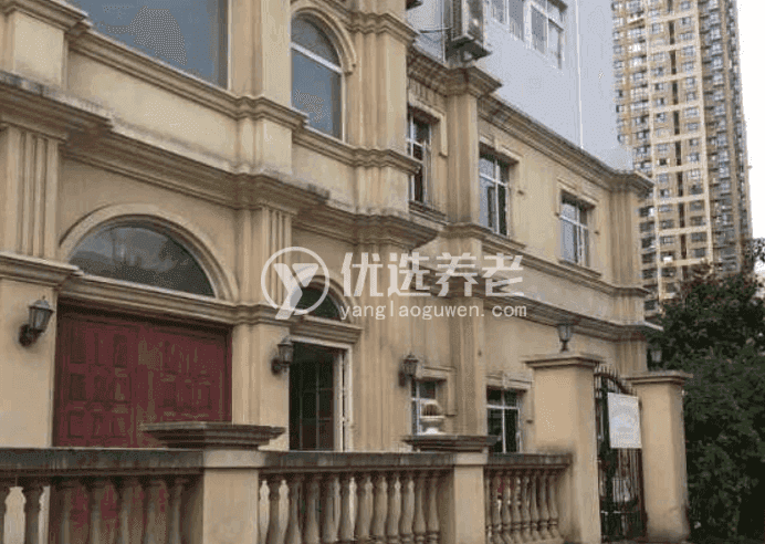 上海半淞园兰公馆老年公寓院内环境1