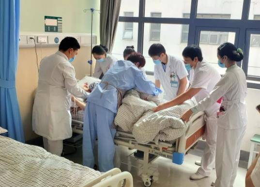 上海泽顾护理院教你护理院和养老院怎么选？