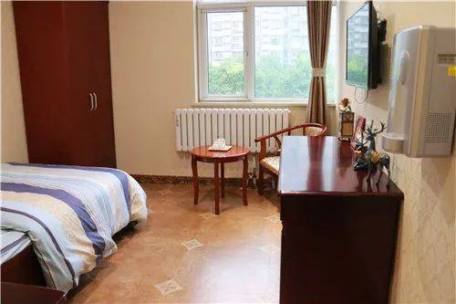上海老年公寓养老院多少钱一个月？